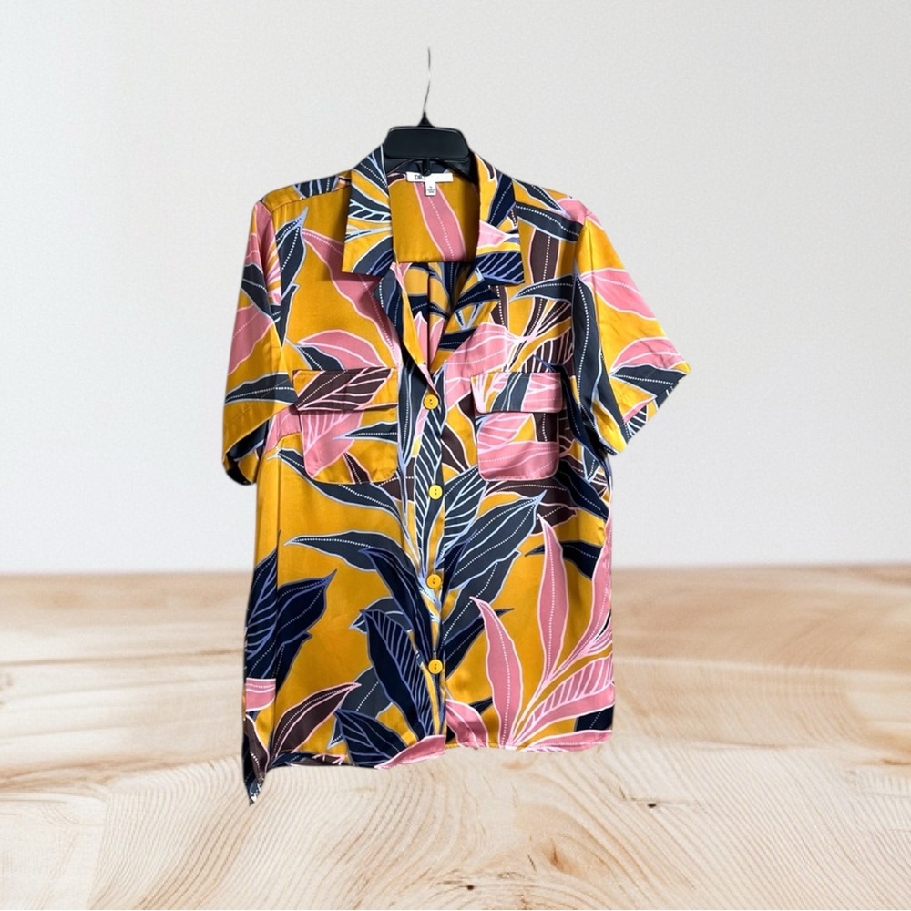 New DR2 by Daniel Rainn Shirt XL Colorful Satin Floral Button Up Short Sleeves